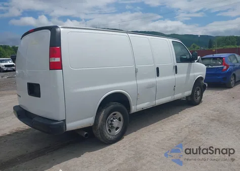 2018 Chevrolet Express 2500 Work Van из США, поврежденный, VIN 1GCWGAFG3J1238260